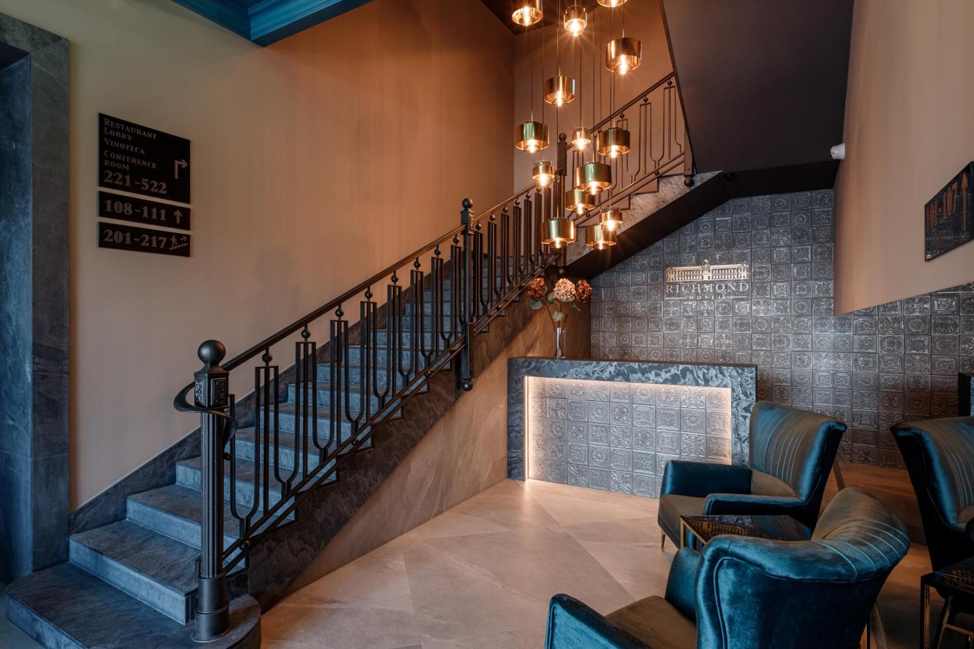 צ'יסינאו Richmond Hotel מראה חיצוני תמונה